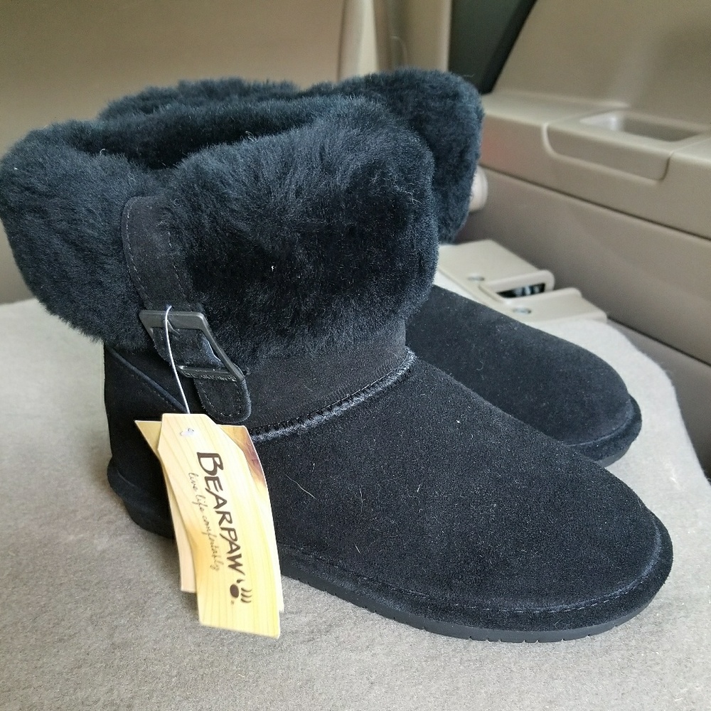 BRAND NEW bear paw boots NEVER WORN